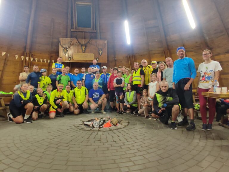 Rowerzyści nocą przemierzyli gminę Dominowo