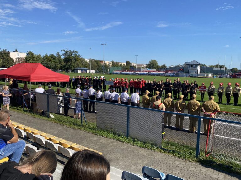 Zawody strażackie na średzkim stadionie