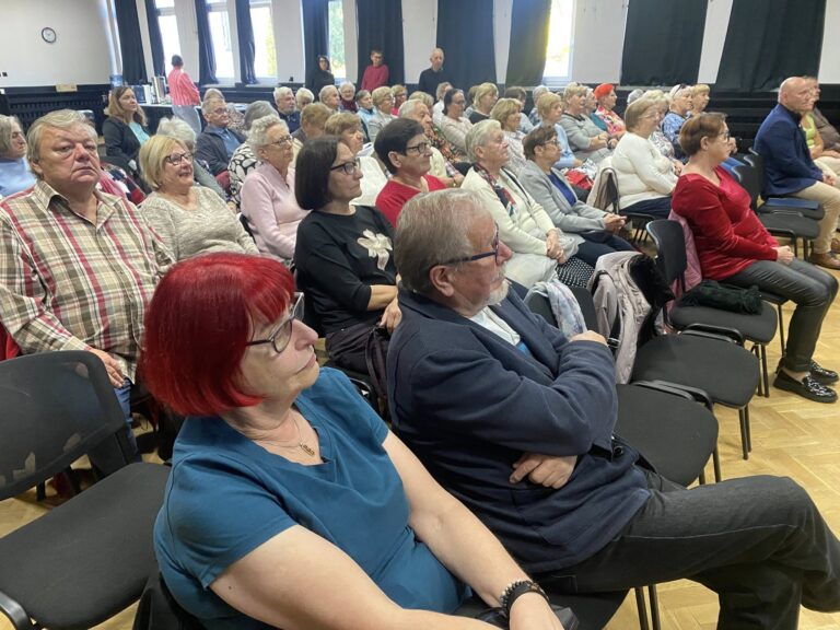 Zaniemyśl: Zainaugurowano Uniwersytet Trzeciego Wieku