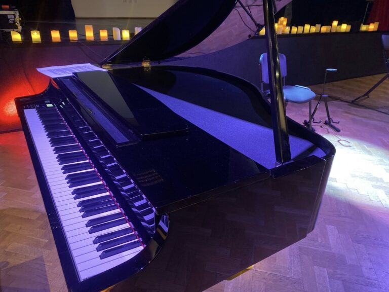 Koncert zaduszkowy w Zaniemyślu