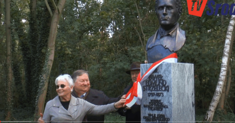 Odsłonięcie pomnika Strzeleckiego w Koszutach