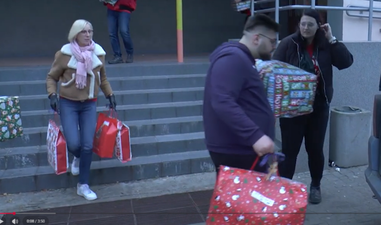 Szlachetne Paczki trafiły do średzkich rodzin