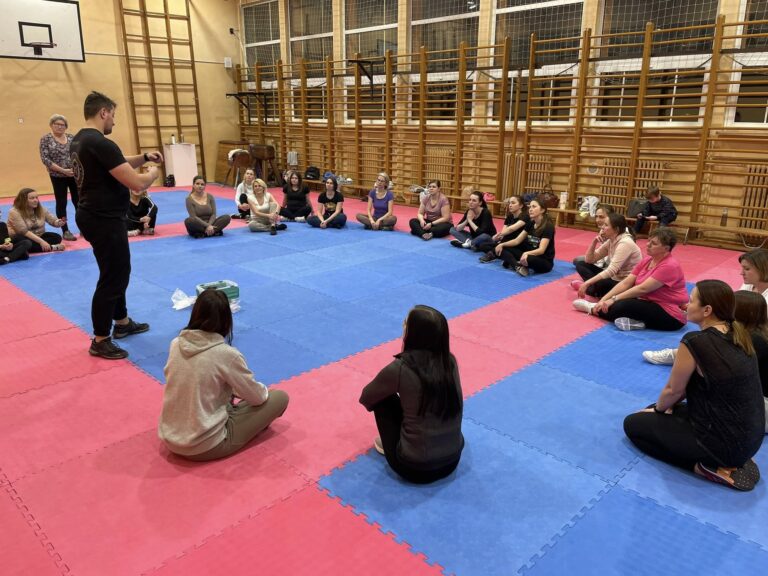 Panie z Zaniemyśla uczyły się samoobrony